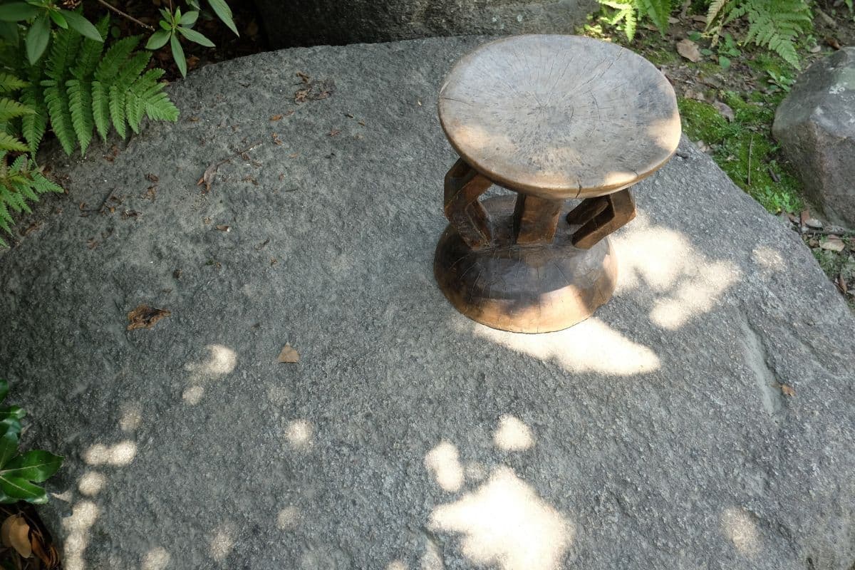 トンガスツール