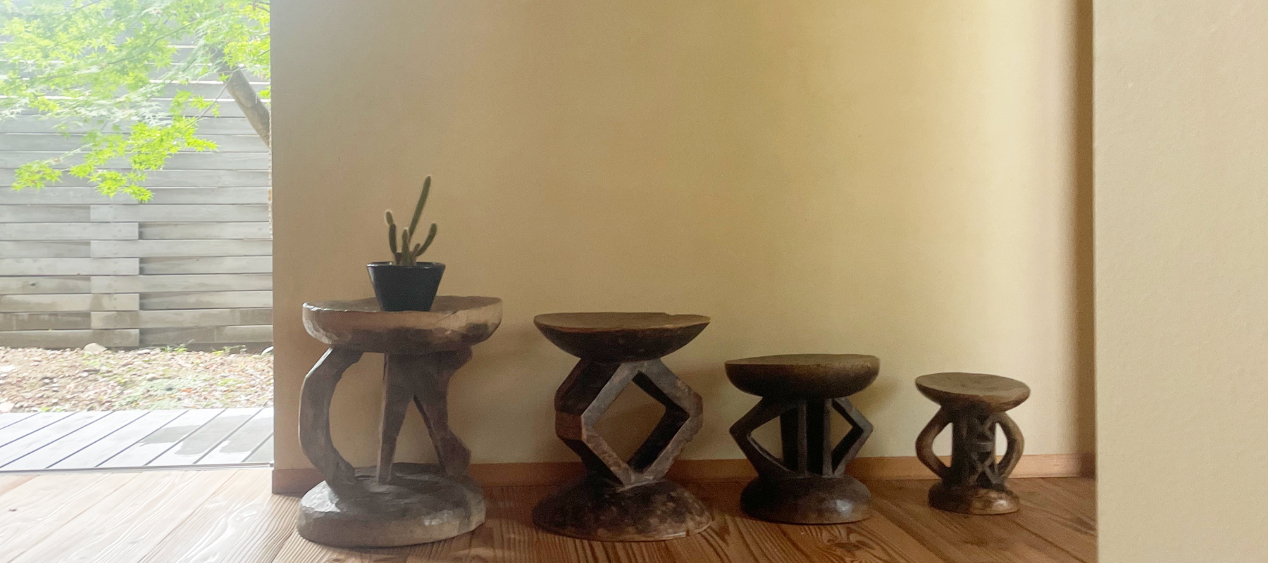 トンガ族とトンガスツールについて│セヌフォ堂 トンガ族とトンガスツールについて│セヌフォ堂