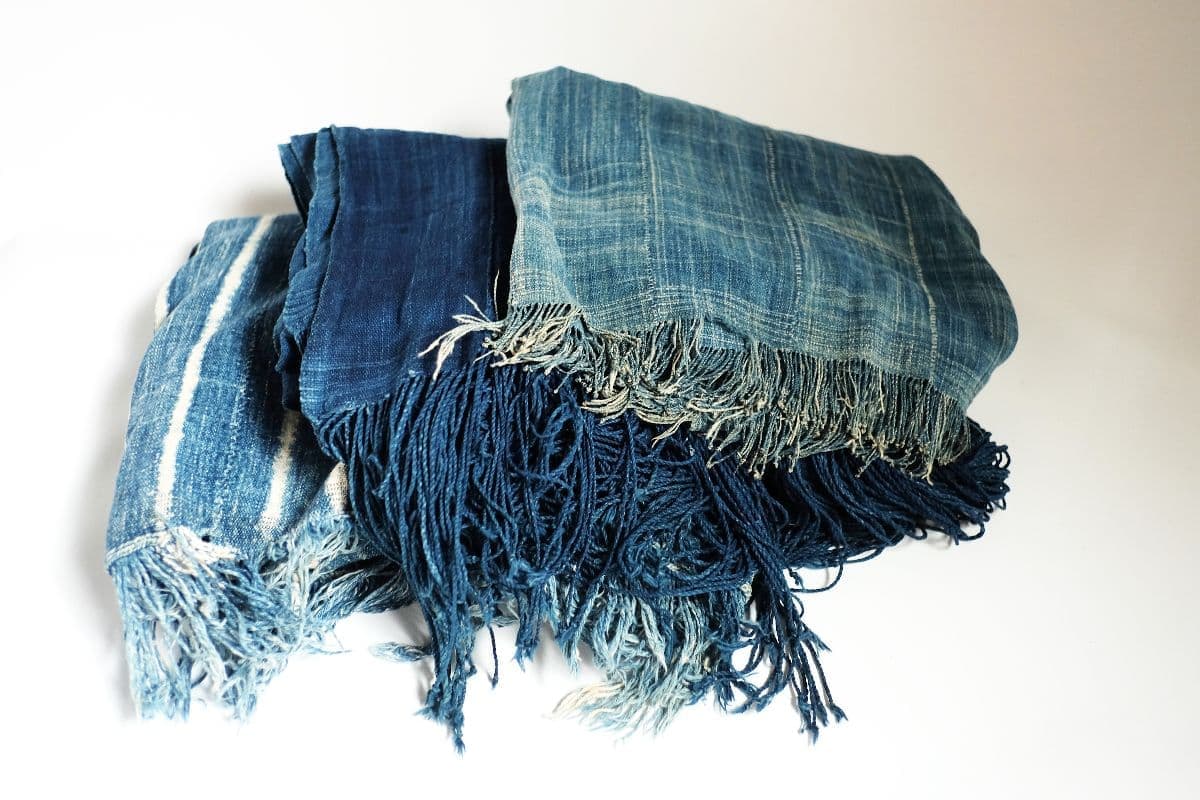 モシ族の藍染布