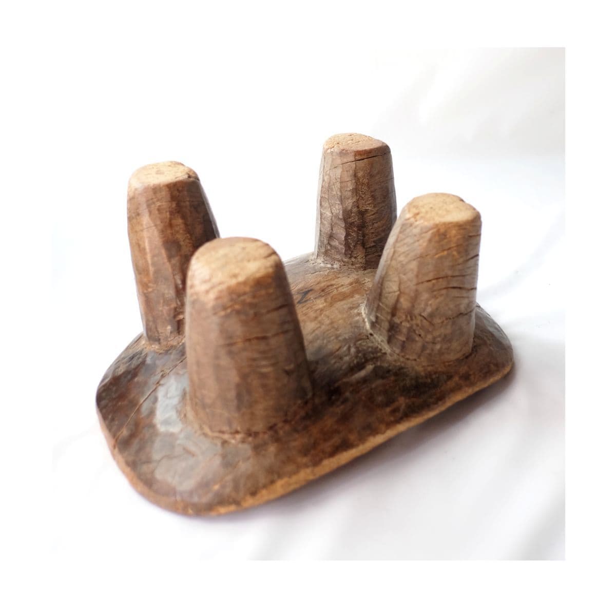 セヌフォ族のスツール