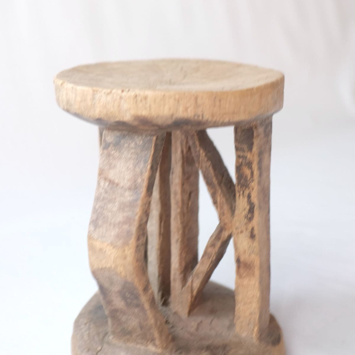 トンガスツールS