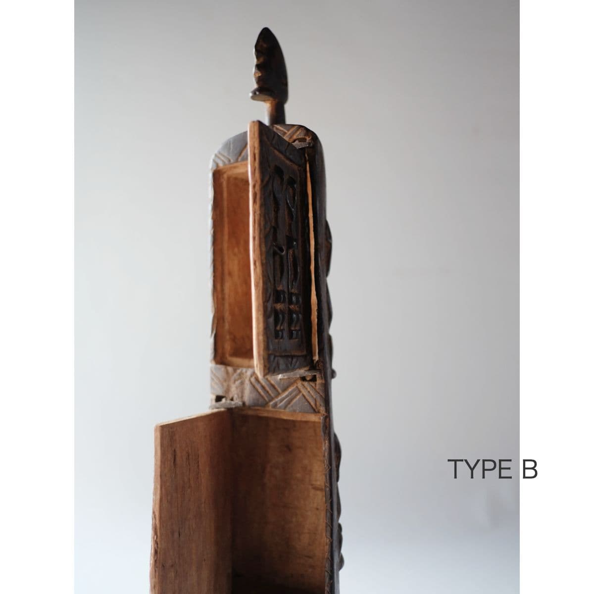 アフリカ　木彫人形