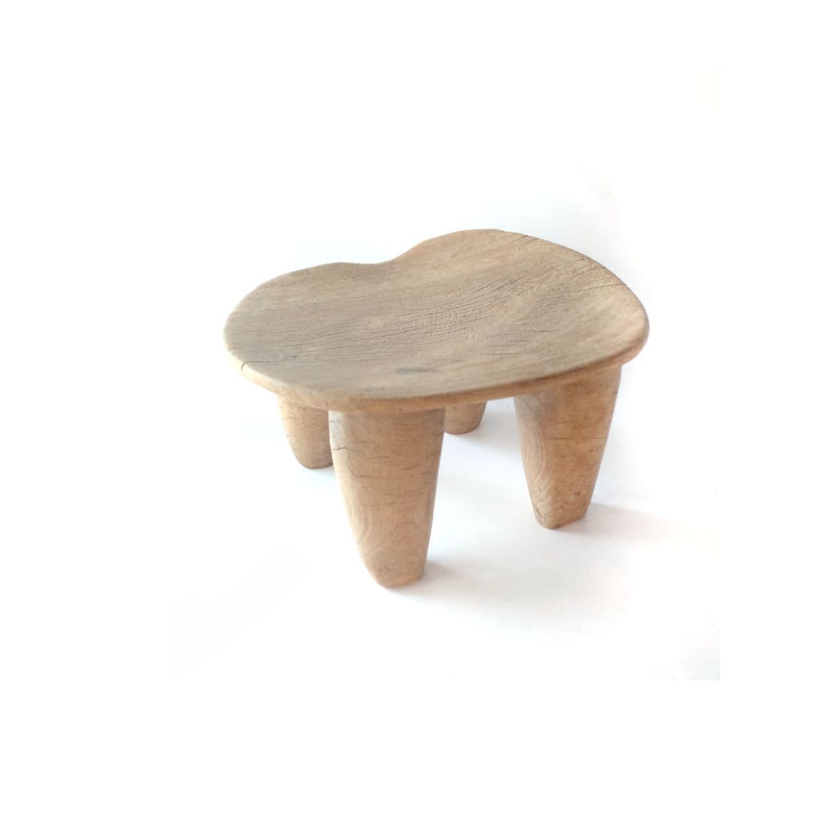 セヌフォスツール