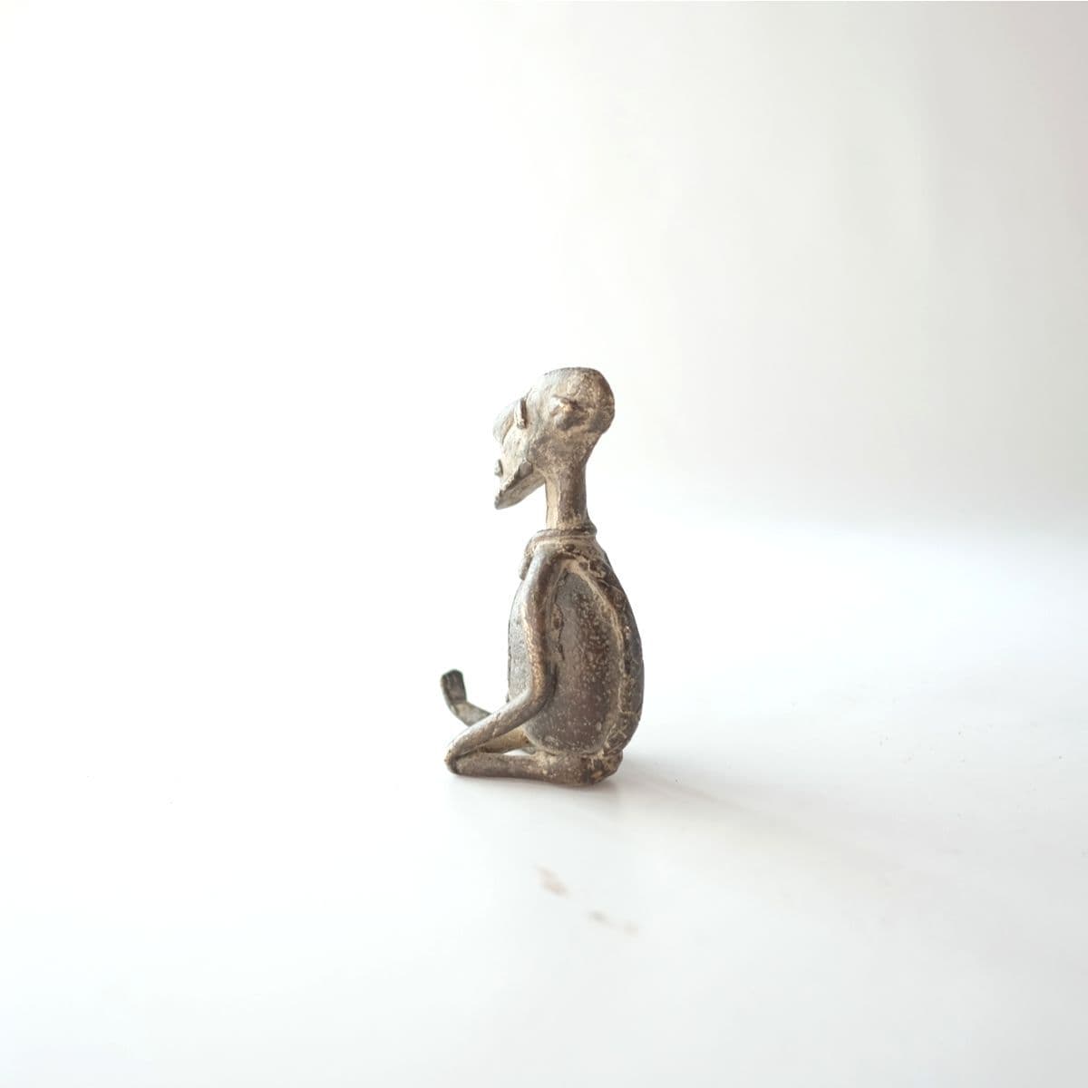 ドゴン族　ブロンズ像