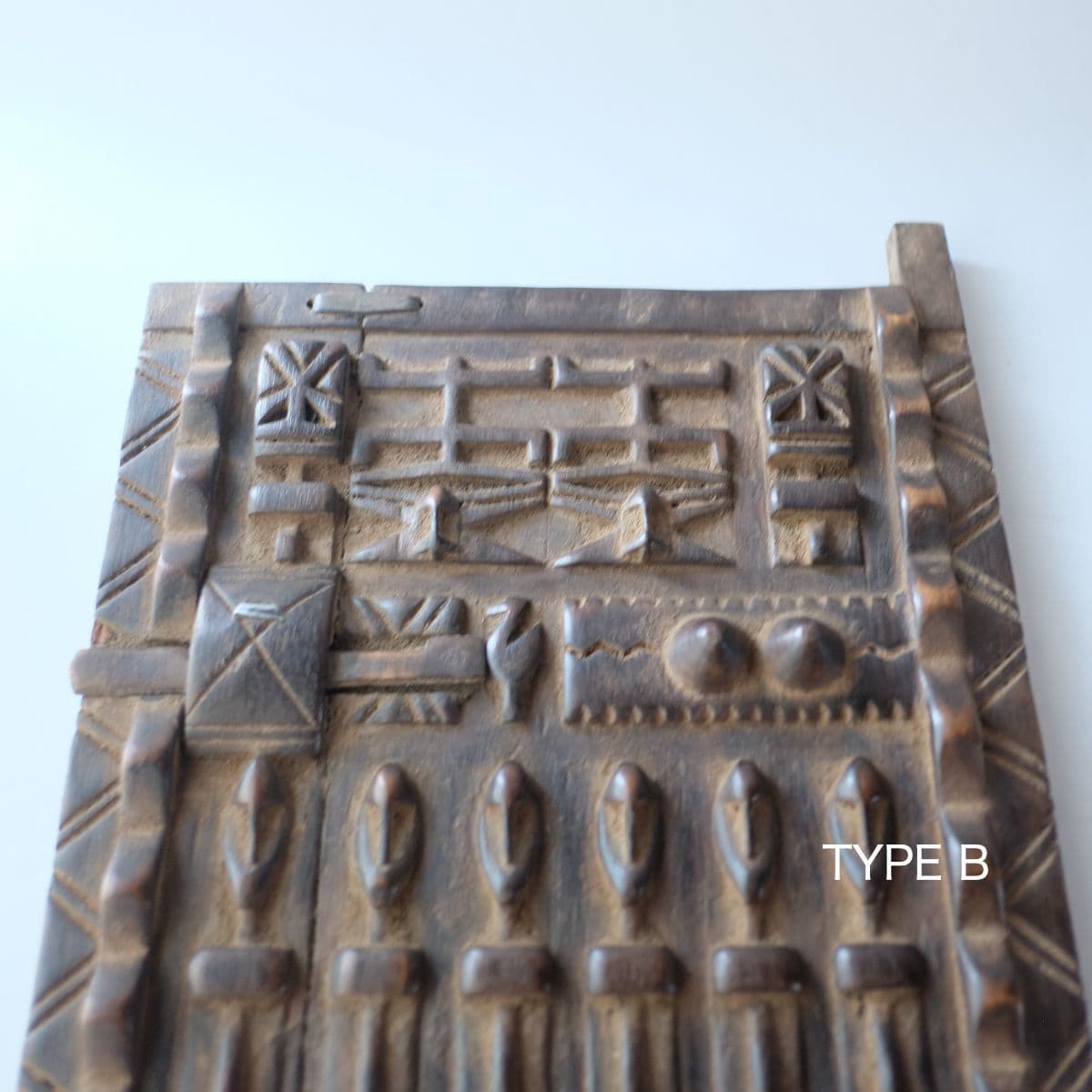 アフリカ　木彫人形